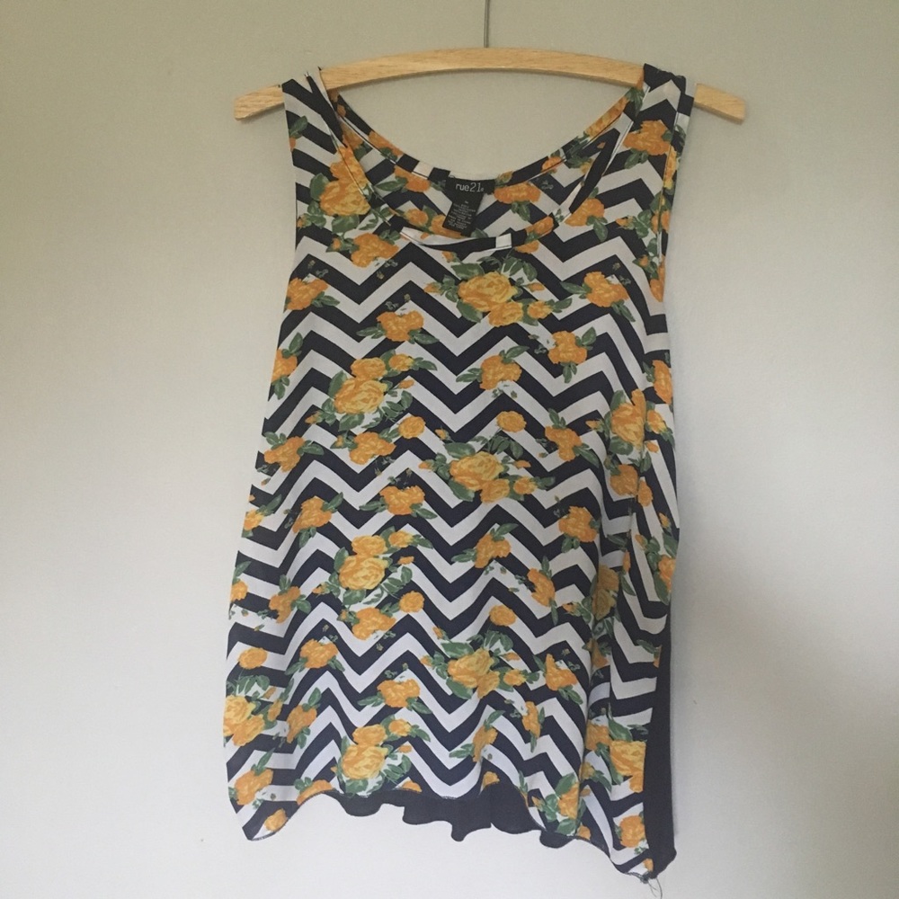 Rue 21 Sleeveless Floral Print Shirt